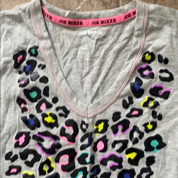 🥳 Joe Boxer Cheetah T-shirt - Picture 2 of 4